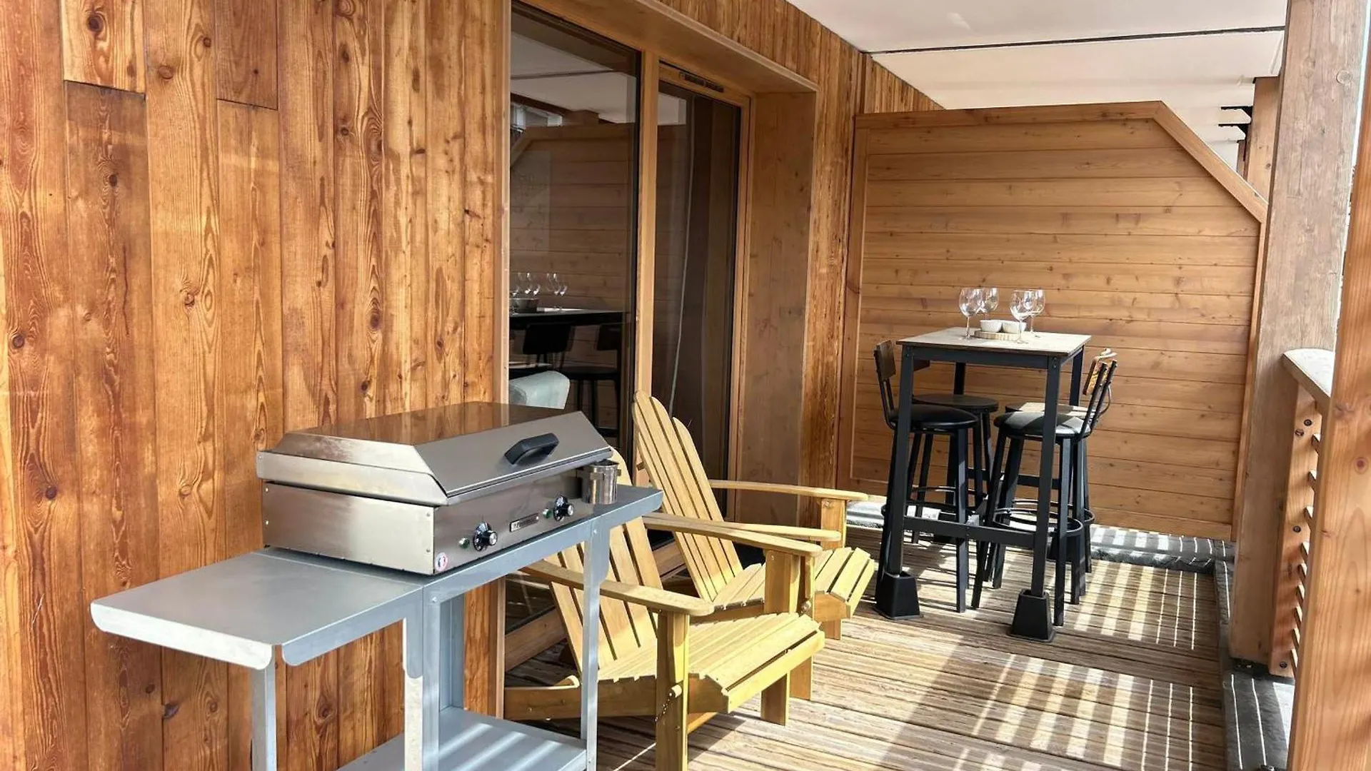 Bel Appartement Neuf Aux Gets, Proche Des Pistes, Avec Terrasse Et Parking Securise - Fr-1-623-335 Les Gets 0*,  France
